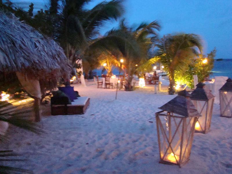 Palmita Hotel Hostel Oranjestad Dış mekan fotoğraf
