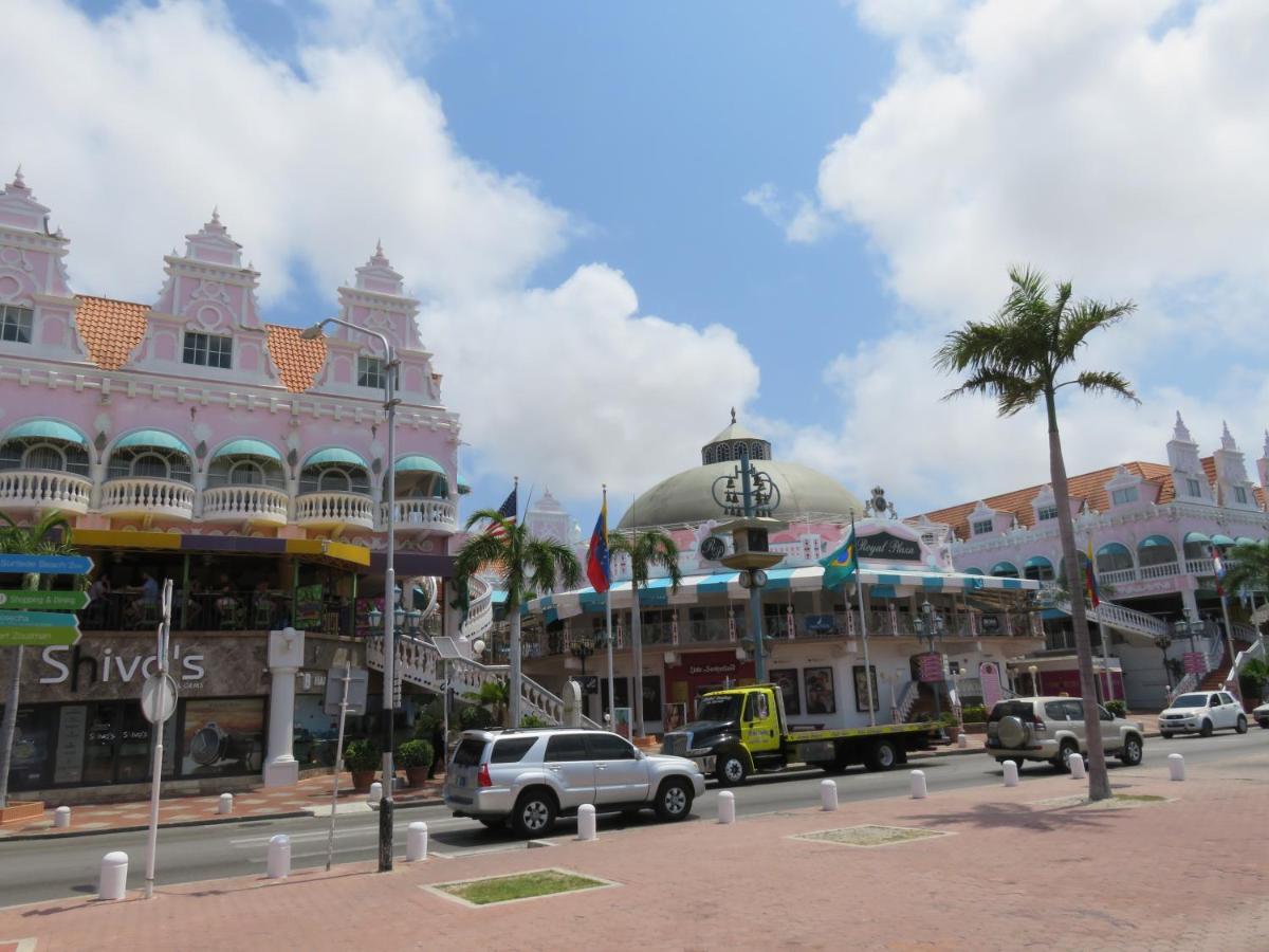 Palmita Hotel Hostel Oranjestad Dış mekan fotoğraf