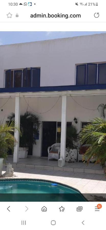 Palmita Hotel Hostel Oranjestad Dış mekan fotoğraf