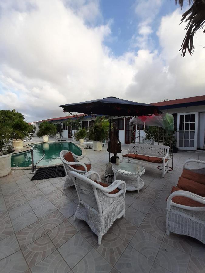 Palmita Hotel Hostel Oranjestad Dış mekan fotoğraf
